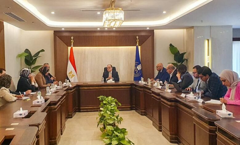 هيئة-الدواء-تبحث-مع-نقابة-أطباء-الأسنان-سبل-دعم-وتطوير-منظومة-أدوية-ومستلزمات-طب-الأسنان